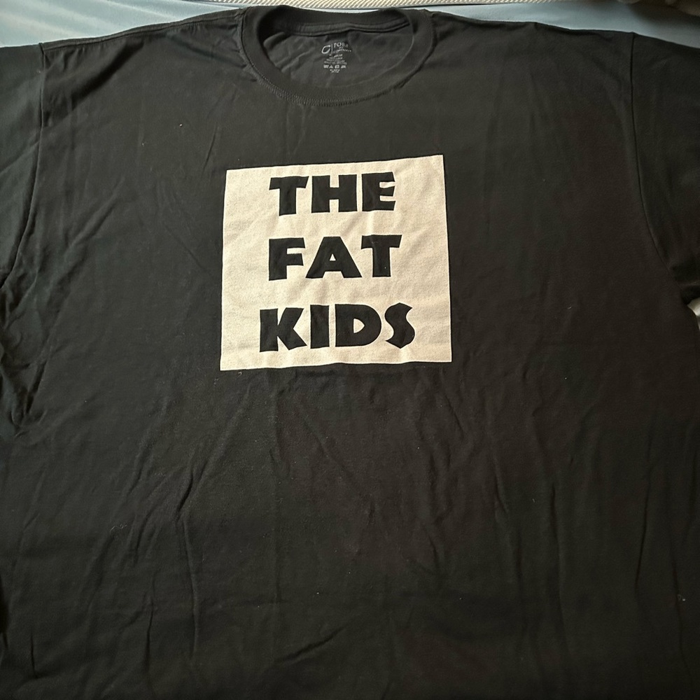 T-shirt - 2XL. 100% Cotton. New. Never worn. Pre-shrunk. Short sleeves.
